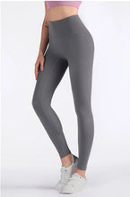 Lade das Bild in den Galerie-Viewer, FULL LENGTH HIGH WAISTED YOGA LEGGINGS
