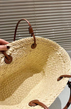 Afbeelding in Gallery-weergave laden, THE BEACH BAG
