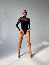 Afbeelding in Gallery-weergave laden, TRANSPARENT LONG SLEEVE TURTLENECK BODYSUIT
