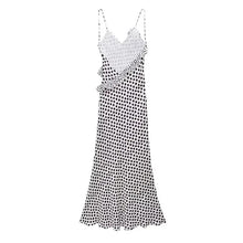 Lade das Bild in den Galerie-Viewer, DOT PRINT RUFFLES MAXI DRESS
