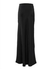 Indlæs billede til gallerivisning LONG BLACK SATIN SKIRT
