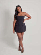 Lade das Bild in den Galerie-Viewer, O NECK MINI DRESS
