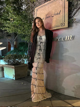 Lade das Bild in den Galerie-Viewer, SOLID LACE UP BOW PLEATED MAXI  DRESS
