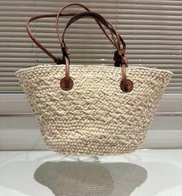 Afbeelding in Gallery-weergave laden, THE BEACH BAG
