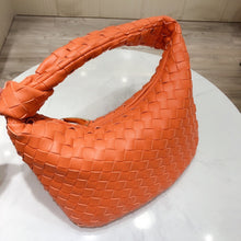 Afbeelding in Gallery-weergave laden, THE TWIST BAG
